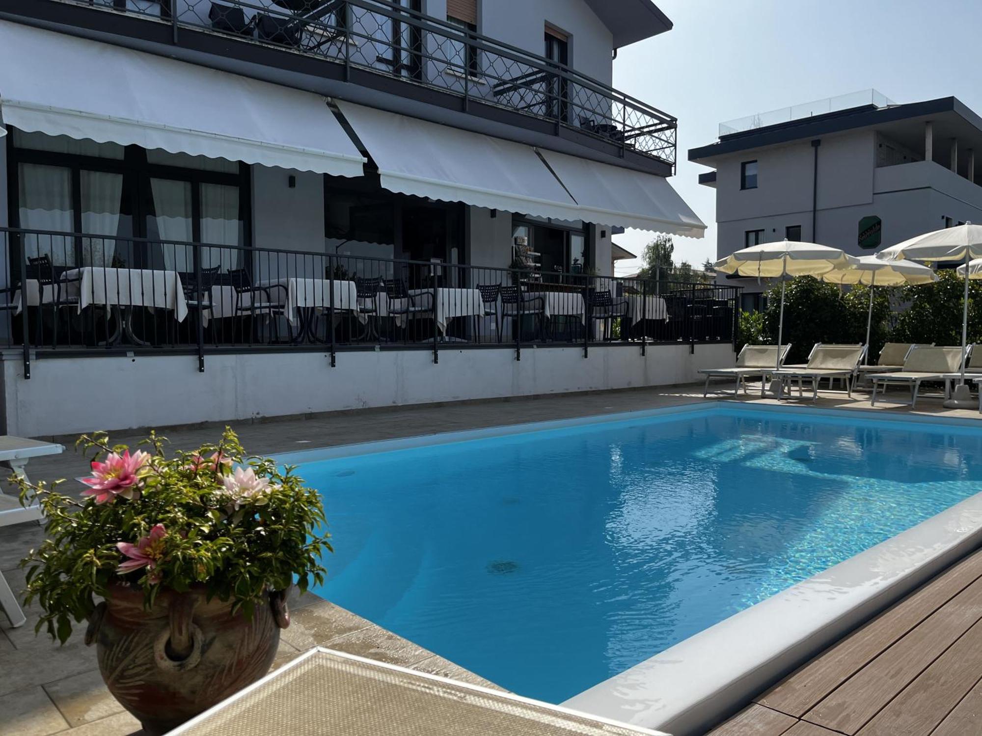 Hotel Renata Lazise Zewnętrze zdjęcie